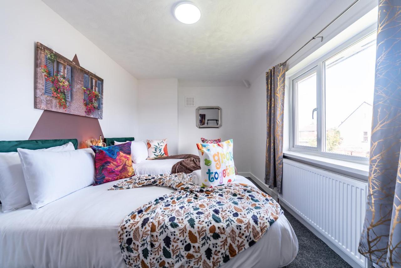 Aseda 4 Bedroom Private Parking, Game Zone -Pool Table, Garden Home Kingston upon Hull Exterior foto